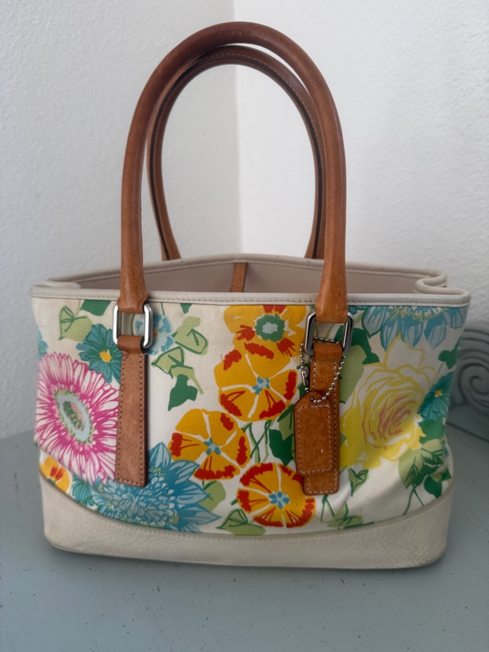 2002Vintage Y2K Coach Hamptons Floral Tote 7746, Printed Canvas and Vachetta